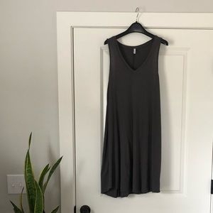 sleeveless t-shirt dress
